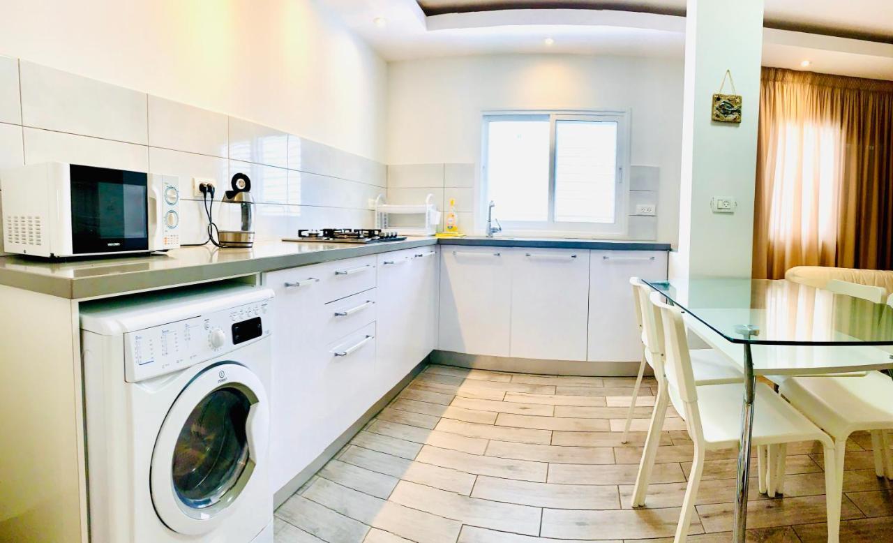 Royal Lea Apartmens Netanya Exteriör bild