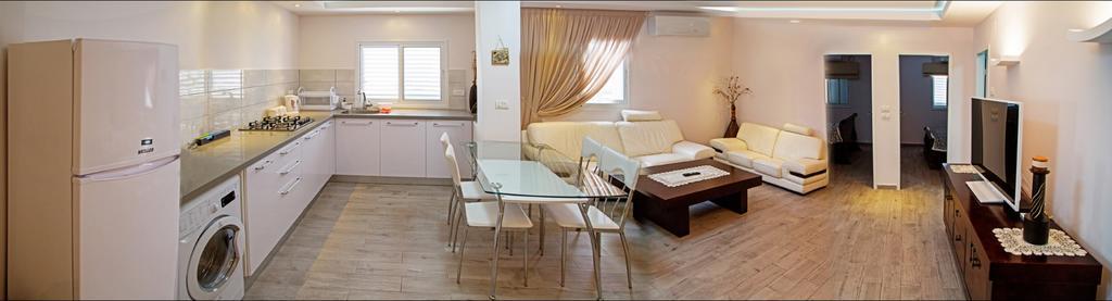 Royal Lea Apartmens Netanya Exteriör bild