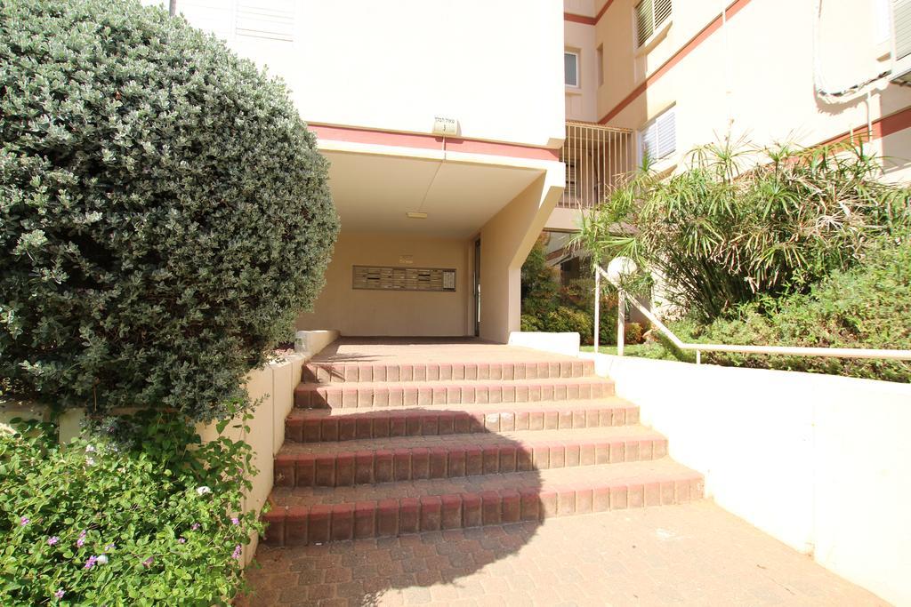 Royal Lea Apartmens Netanya Exteriör bild