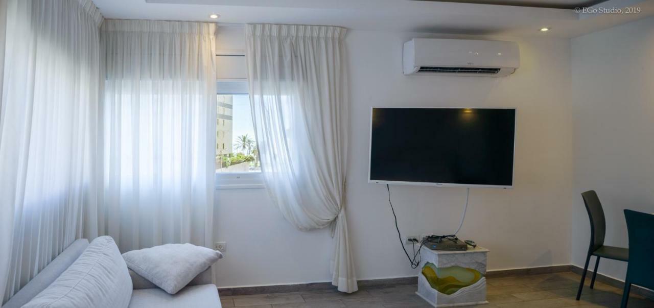 Royal Lea Apartmens Netanya Exteriör bild