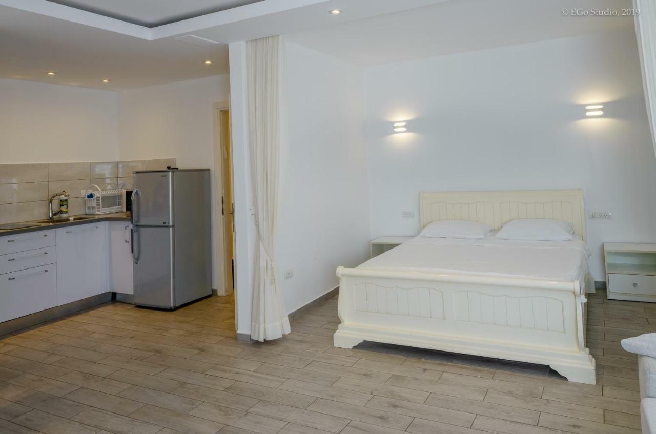 Royal Lea Apartmens Netanya Exteriör bild