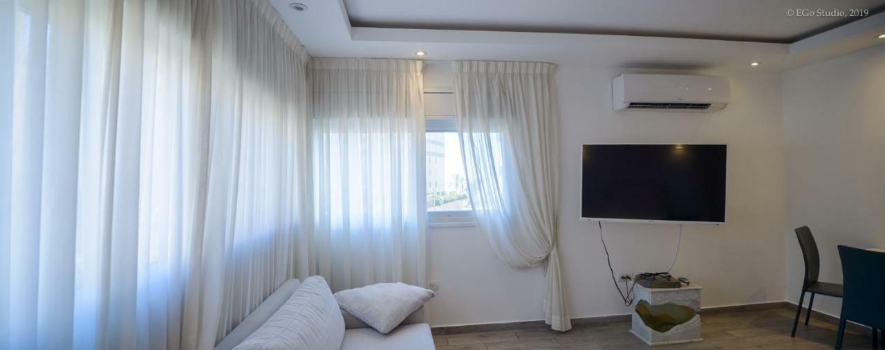 Royal Lea Apartmens Netanya Exteriör bild